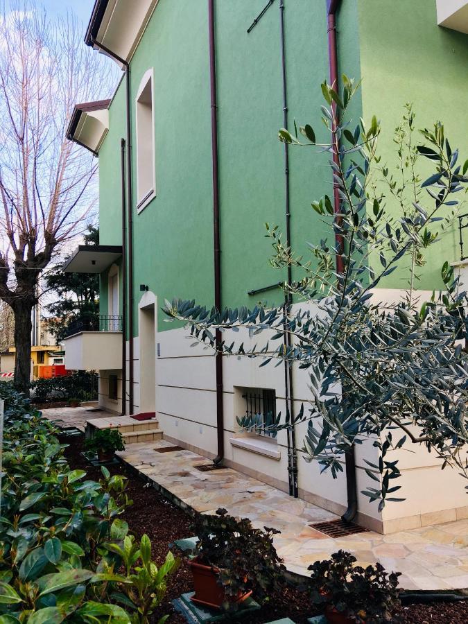 דירות רימיני Residenza Elena מראה חיצוני תמונה